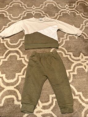 PL:Kids Neutral Cream 2T Sweatshirt and sweat pants